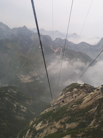 奇險(xiǎn)天下第一山——華山 奇險(xiǎn)天下第一山——華山