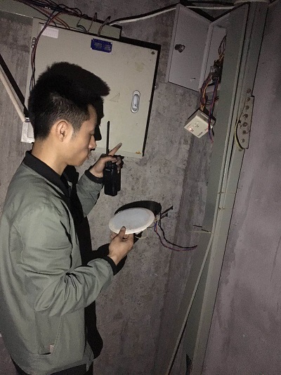 增值業(yè)務(wù)部員工全力奮戰(zhàn)怡景城市花苑項(xiàng)目消防維修 增值業(yè)務(wù)部員工全力奮戰(zhàn)怡景城市花苑項(xiàng)目消防維修