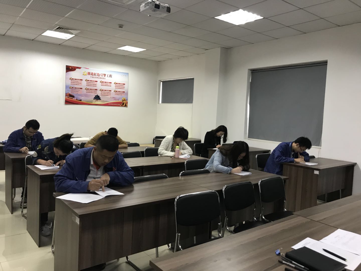 運(yùn)營(yíng)公司東湖隧道項(xiàng)目部開展中控班組管理人員公開競(jìng)聘 運(yùn)營(yíng)公司東湖隧道項(xiàng)目部開展中控班組管理人員公開競(jìng)聘