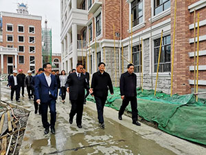 成都市委组织部、区委领导莅临新川外国语学校进行调研