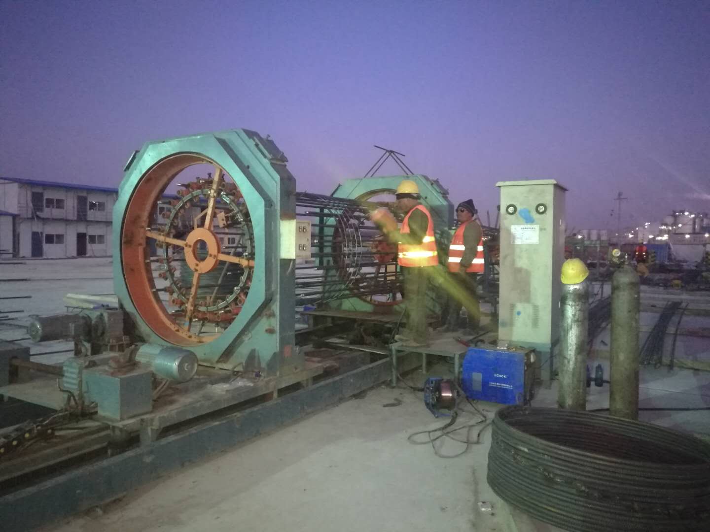 濟(jì)南鐵建設(shè)備搬遷煙臺(tái)施工現(xiàn)場