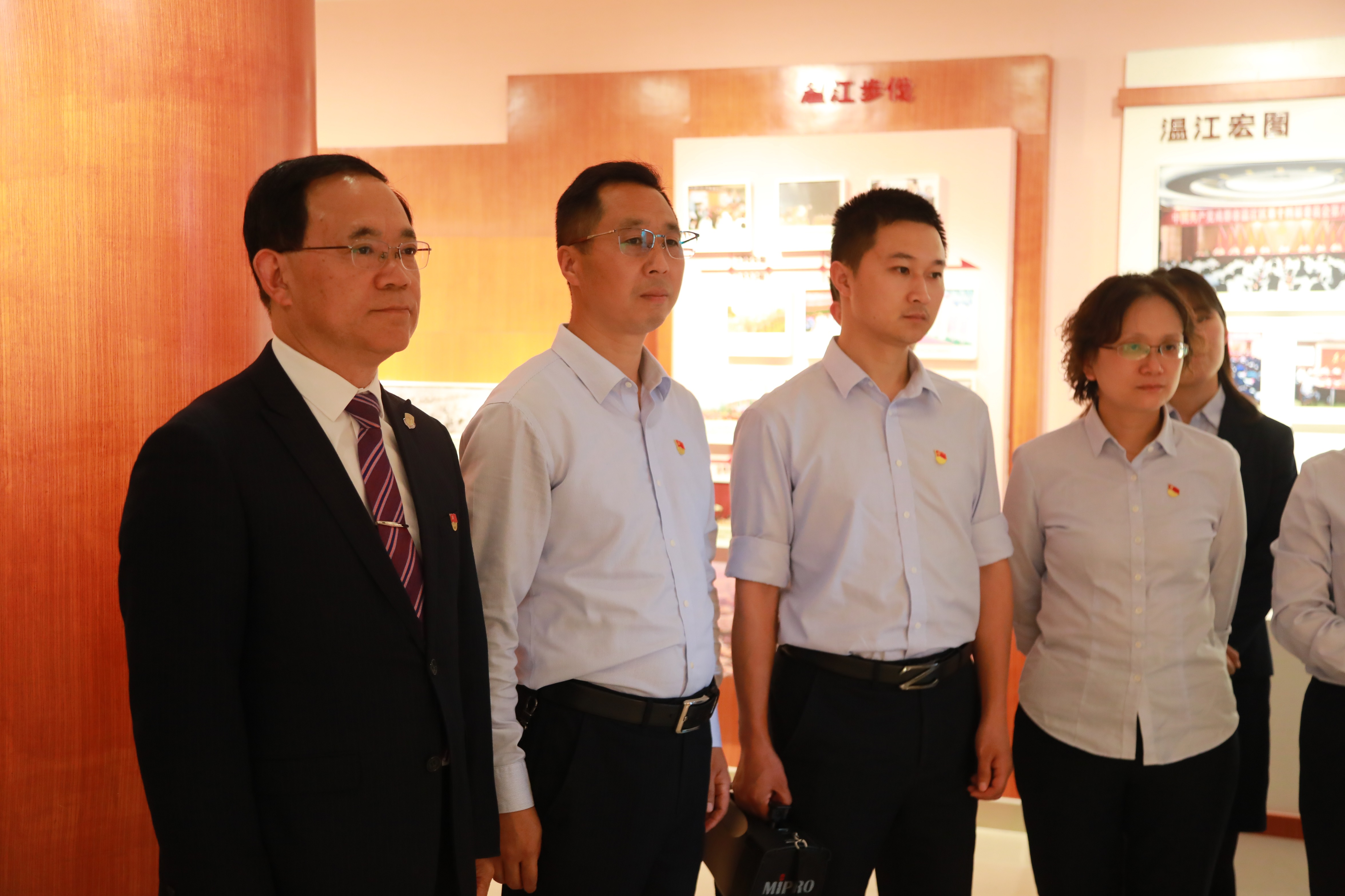 学党史，知党恩，跟党走 ——成都王府外国语学校党支部走进温江基层党建学院参观学习
