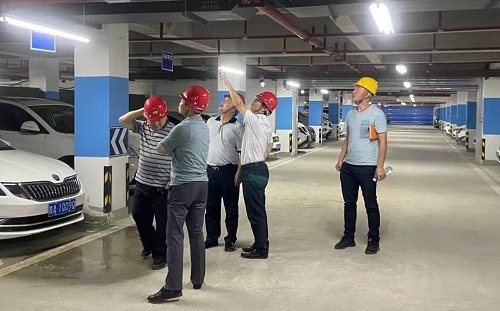 注重形象提升 确保安全质量 注重形象提升 确保安全质量