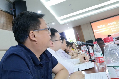 陈小勇总裁应邀出席桂溪街道办座谈会 陈小勇总裁应邀出席桂溪街道办座谈会