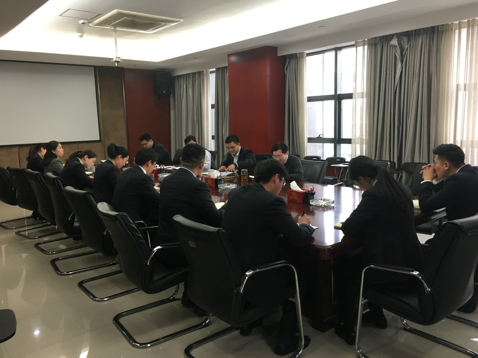 中原聯(lián)創(chuàng)黨支部召開(kāi)2017年度組織生活會(huì) 中原聯(lián)創(chuàng)黨支部召開(kāi)2017年度組織生活會(huì)