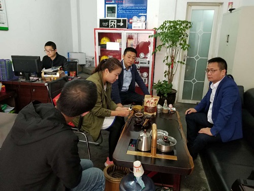 水力消防科技有限公司董事长王秋良来成都检查指导工作