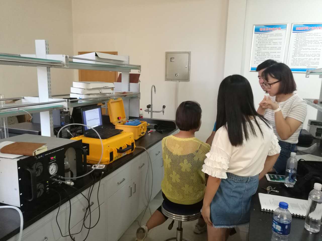 西北农林科技大学旱区节水农业研究院 安装了第一台便携式水汽同位素分析仪