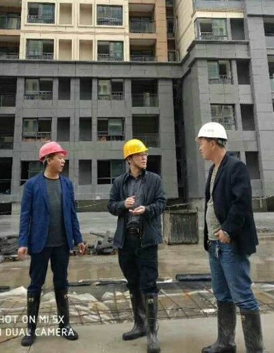 执行总裁刘仕杰赴汉中项目部检查指导工作 执行总裁刘仕杰赴汉中项目部检查指导工作