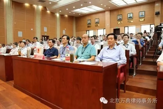 调查：200多名政府官员旁听的房屋征收案件，是怎么回事？