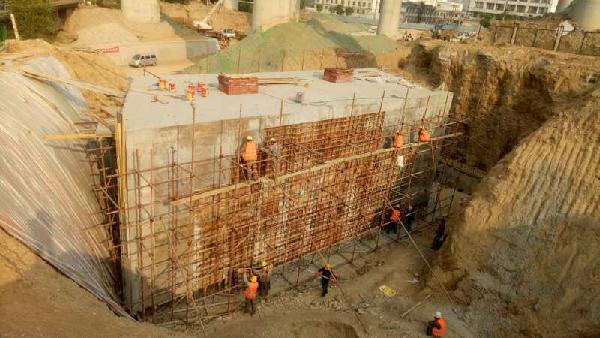 中鐵六局太原鐵建公司南太項目部汾西路框構橋預制完成 中鐵六局太原鐵建公司南太項目部汾西路框構橋預制完成