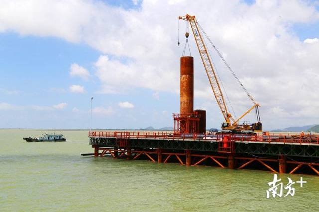 珠海金海大橋首樁開鉆,主體工程全面開工 珠海金海大橋首樁開鉆,主體工程全面開工