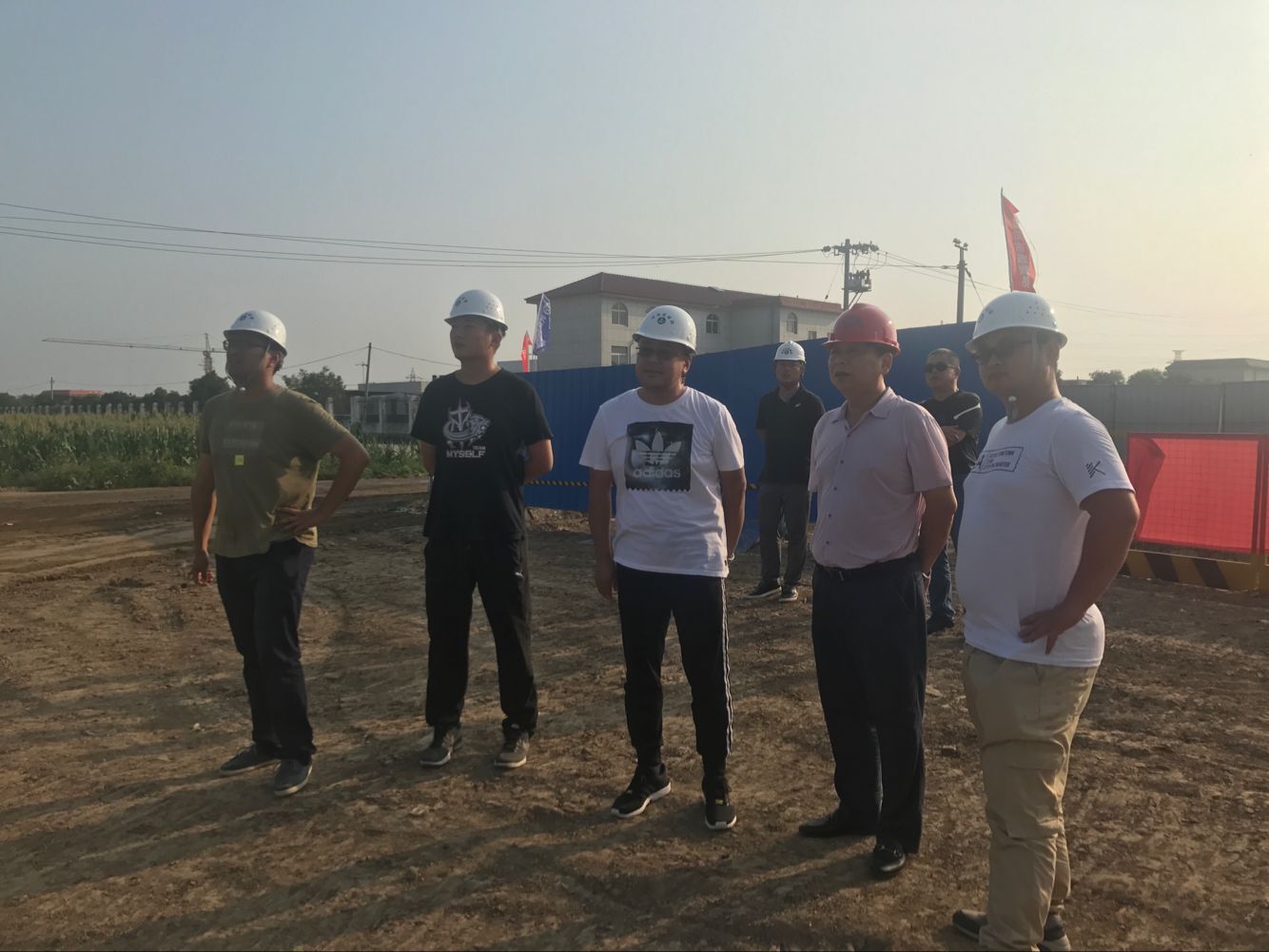 公司安全檢查組到臨潁外環(huán)線項目檢查、指導安全工作 公司安全檢查組到臨潁外環(huán)線項目檢查、指導安全工作