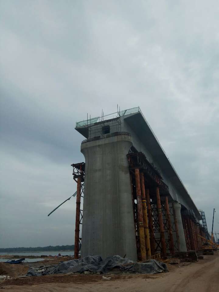 魯南高鐵再傳捷報(bào)！沂河特大橋主體提前完工，明年底通車
