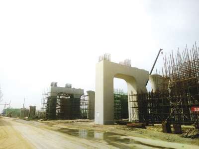 連淮揚鎮(zhèn)高鐵高郵站主體線下工程預計7月份完工 連淮揚鎮(zhèn)高鐵高郵站主體線下工程預計7月份完工