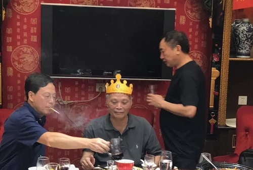凝聚战友情 散发正能量