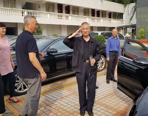 将军归故里 清茶叙深情 将军归故里 清茶叙深情