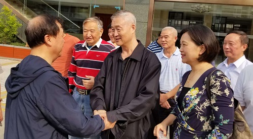 将军归故里 清茶叙深情 将军归故里 清茶叙深情