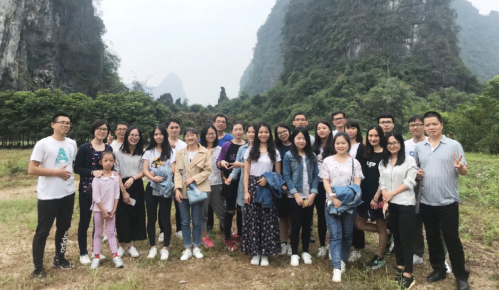 拥抱自然,凝聚力量,团结奋进,砥砺前行——暨桐晖集团2018年团建活动 拥抱自然,凝聚力量,团结奋进,砥砺前行——暨桐晖集团2018年团建活动