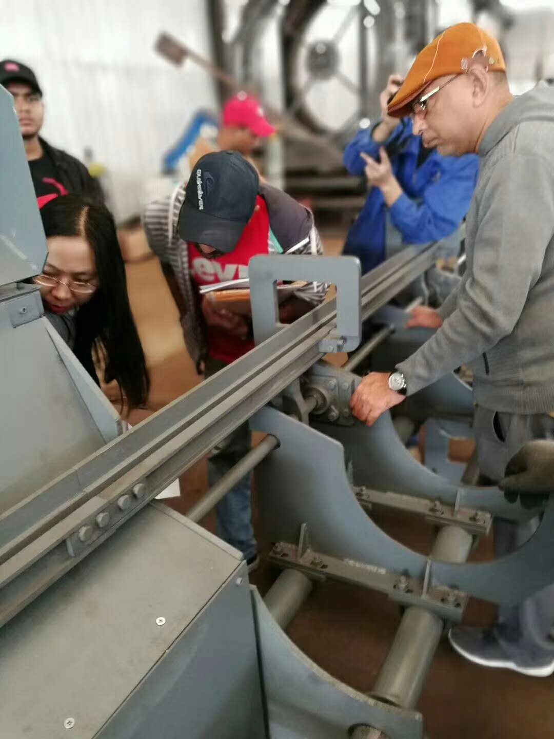 祝賀飛宏智能鋼筋加工設(shè)備出口斯里蘭卡,該設(shè)備已于10.26日青島港出發(fā) 祝賀飛宏智能鋼筋加工設(shè)備出口斯里蘭卡,該設(shè)備已于10.26日青島港出發(fā)
