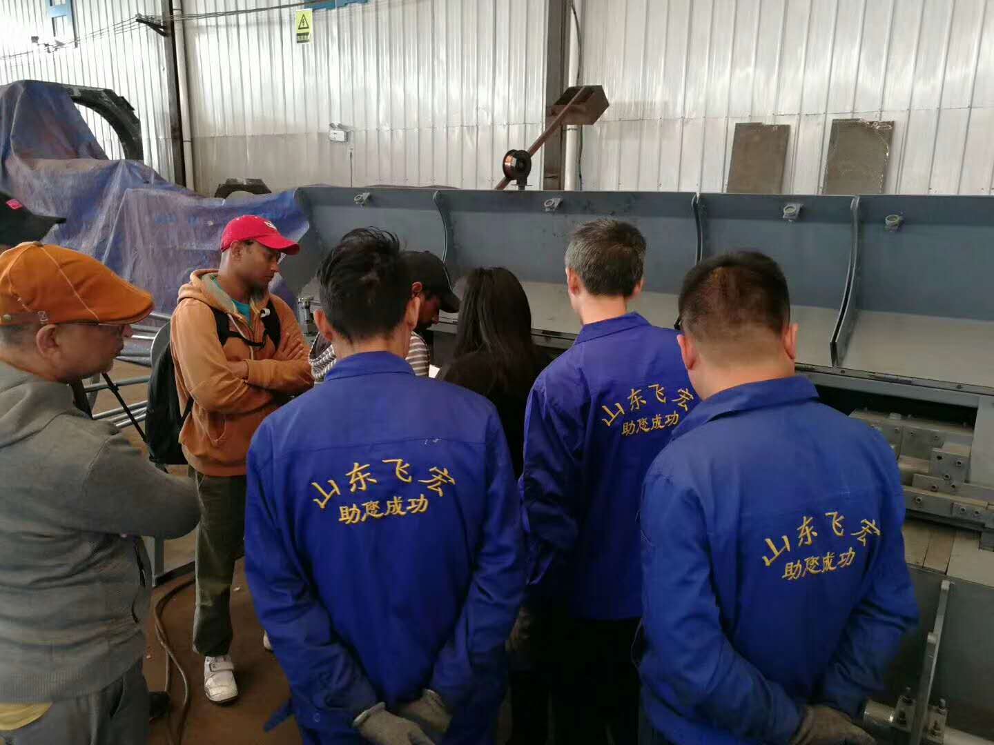 祝賀飛宏智能鋼筋加工設(shè)備出口斯里蘭卡,該設(shè)備已于10.26日青島港出發(fā) 祝賀飛宏智能鋼筋加工設(shè)備出口斯里蘭卡,該設(shè)備已于10.26日青島港出發(fā)