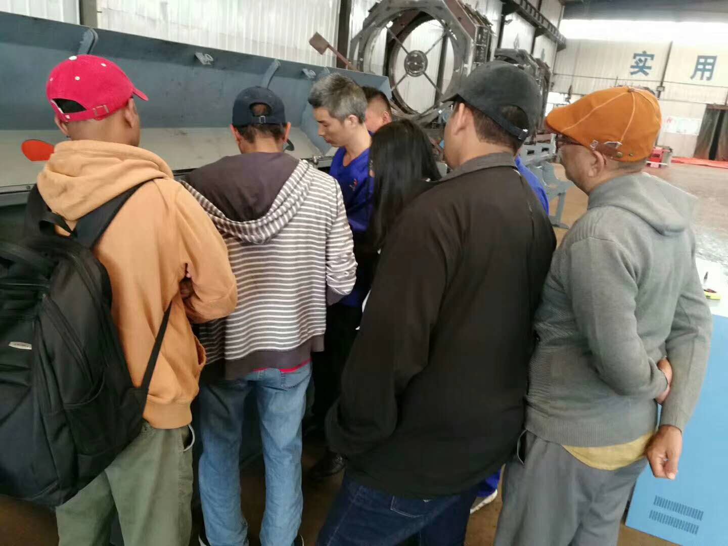 祝賀飛宏智能鋼筋加工設(shè)備出口斯里蘭卡,該設(shè)備已于10.26日青島港出發(fā) 祝賀飛宏智能鋼筋加工設(shè)備出口斯里蘭卡,該設(shè)備已于10.26日青島港出發(fā)