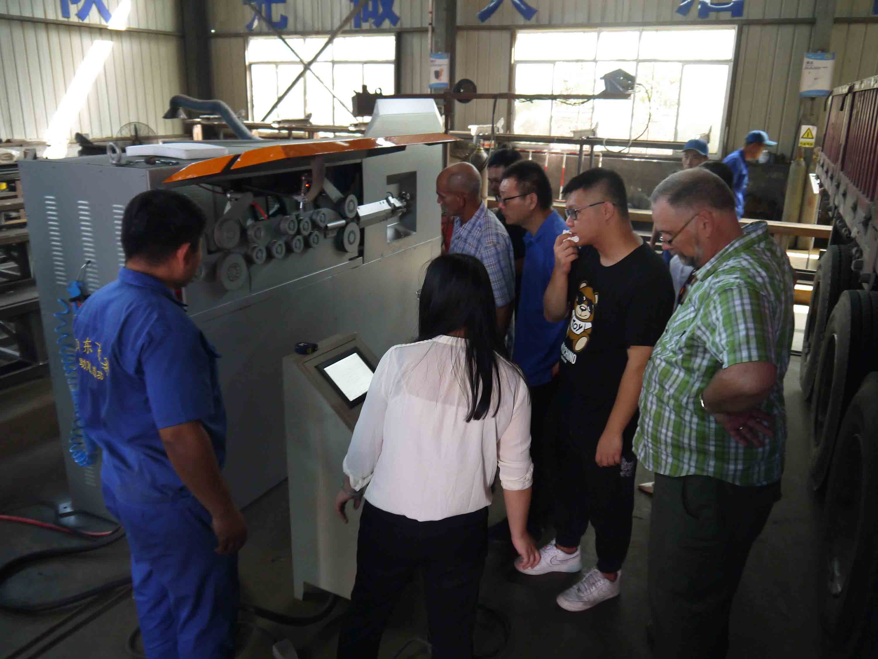 祝賀飛宏三套智能鋼筋加工設(shè)備進駐重慶富筑建筑勞務(wù)有限公司花莞高速SG13合同段項目現(xiàn)場 祝賀飛宏三套智能鋼筋加工設(shè)備進駐重慶富筑建筑勞務(wù)有限公司花莞高速SG13合同段項目現(xiàn)場