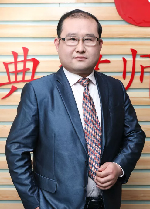冯凯：新中国70华诞暨中国律师制度恢复重建40周年《中国法律年鉴》年鉴人物！