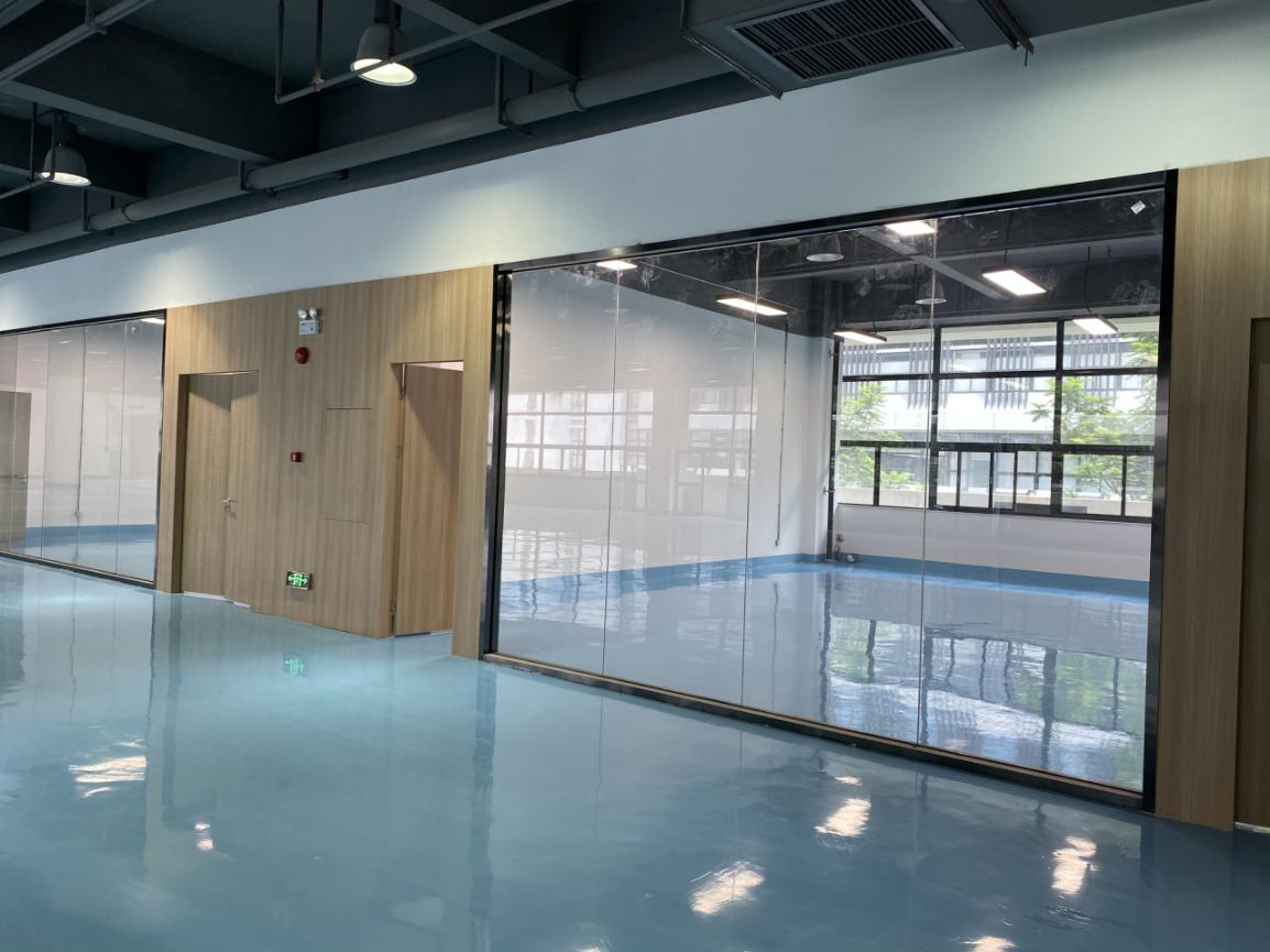广州黄埔区科学技术局夏坚局长一行视察广州赛隆新厂房装修工作