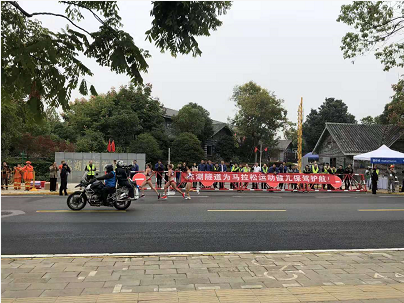 綠色馬拉松,助力保暢通 東湖隧道為馬拉松運(yùn)動(dòng)健兒保駕護(hù)航 綠色馬拉松,助力保暢通 東湖隧道為馬拉松運(yùn)動(dòng)健兒保駕護(hù)航