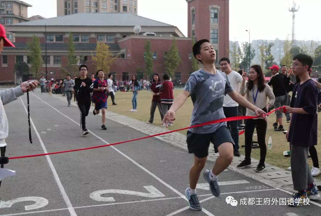 五彩民族魂 浓浓中华情——记成都王府2019第四届秋季运动会 五彩民族魂 浓浓中华情——记成都王府2019第四届秋季运动会