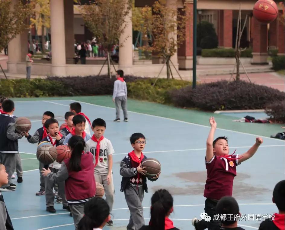 五彩民族魂 浓浓中华情——记成都王府2019第四届秋季运动会 五彩民族魂 浓浓中华情——记成都王府2019第四届秋季运动会