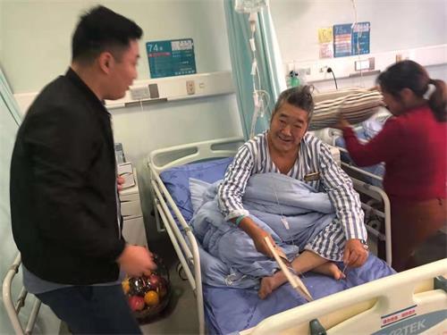 道和遠大集團黨支部組織員工看望慰問住院老兵 道和遠大集團黨支部組織員工看望慰問住院老兵