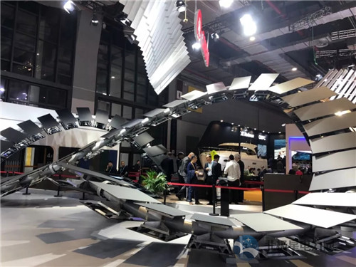 进博会上的能源“重器”｜GE、ABB、施耐德、东芝、三菱、日立、卡特彼勒......