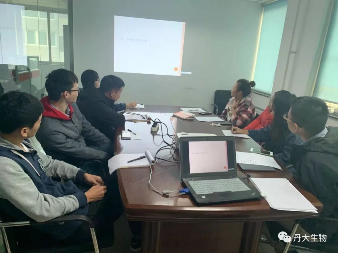 比出风采 共同进取