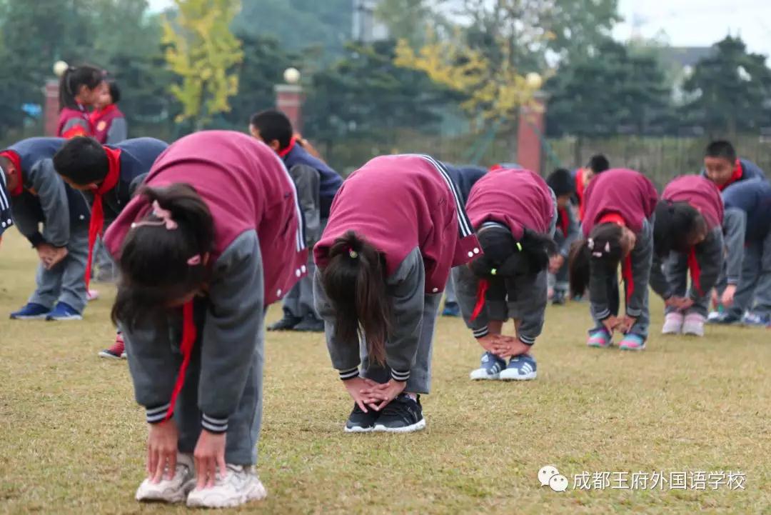 预防秋季病毒 共创健康校园——成都王府积极开展秋季传染病预防工作 预防秋季病毒 共创健康校园——成都王府积极开展秋季传染病预防工作