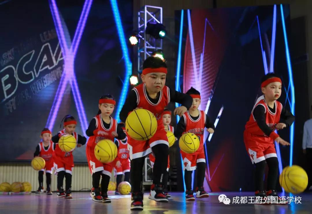 温江区第十三届中小学艺术节比赛幼儿组在成都王府隆重举行 温江区第十三届中小学艺术节比赛幼儿组在成都王府隆重举行