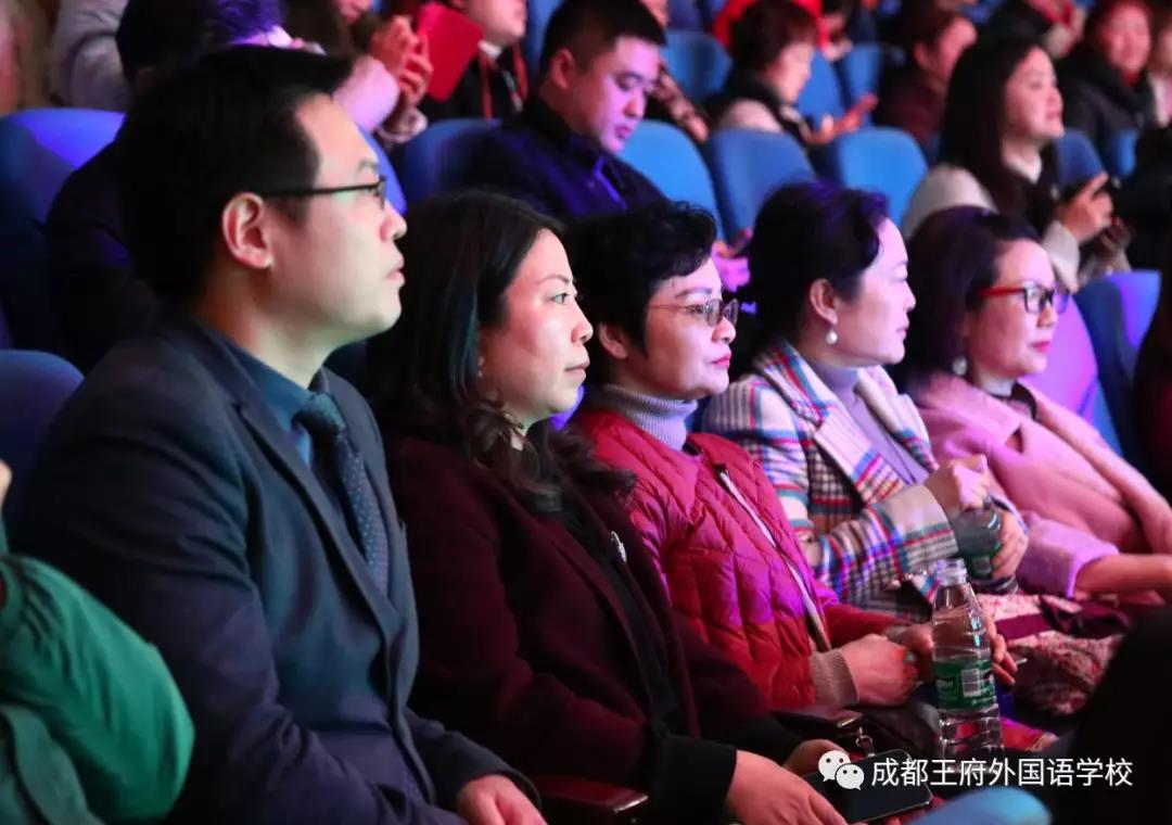 温江区第十三届中小学艺术节比赛幼儿组在成都王府隆重举行 温江区第十三届中小学艺术节比赛幼儿组在成都王府隆重举行