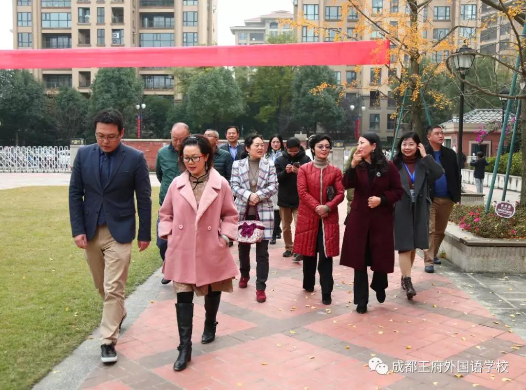 温江区第十三届中小学艺术节比赛幼儿组在成都王府隆重举行 温江区第十三届中小学艺术节比赛幼儿组在成都王府隆重举行