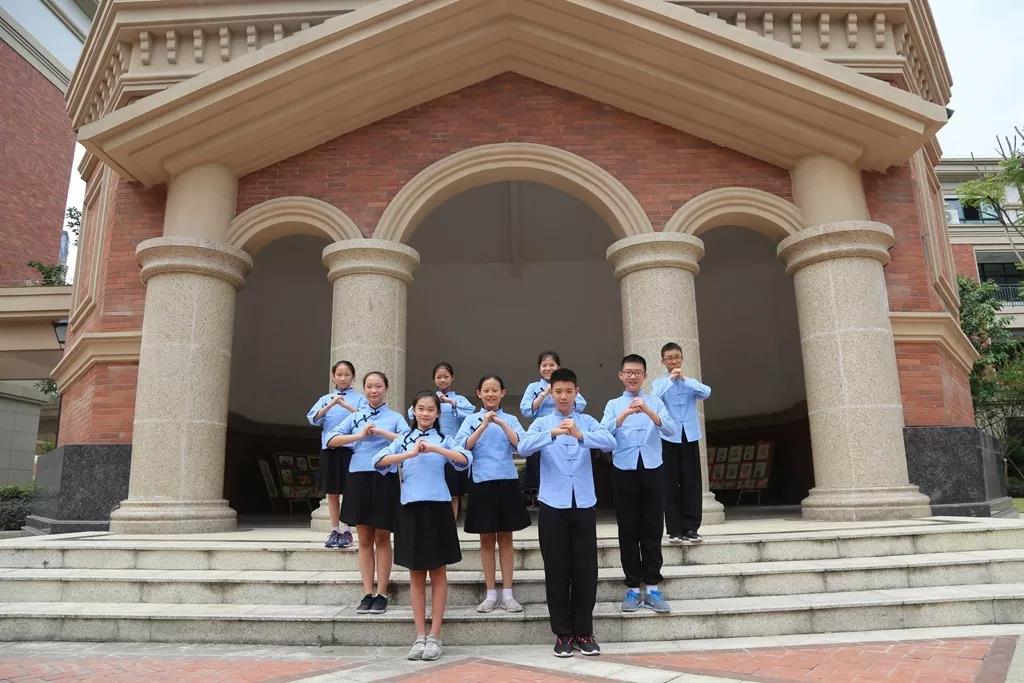 沸腾了，成都王府！学生与哈佛、剑桥外教一起学习，教学成果领先全区！