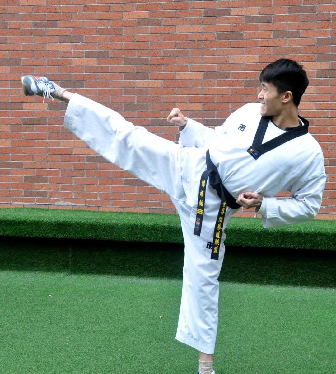 沸腾了，成都王府！学生与哈佛、剑桥外教一起学习，教学成果领先全区！