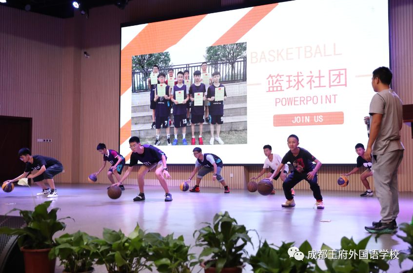 展社团风采，扬青春之帆——成都王府初中部社团选课展示活动