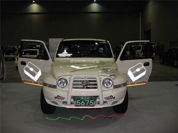 韩国代理X3200改装车
