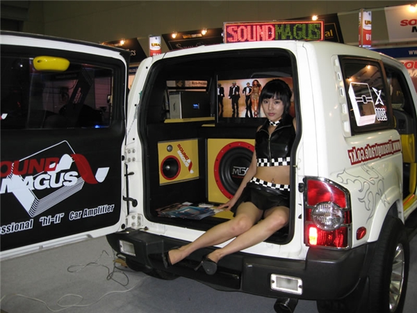 韩国代理X3200改装车