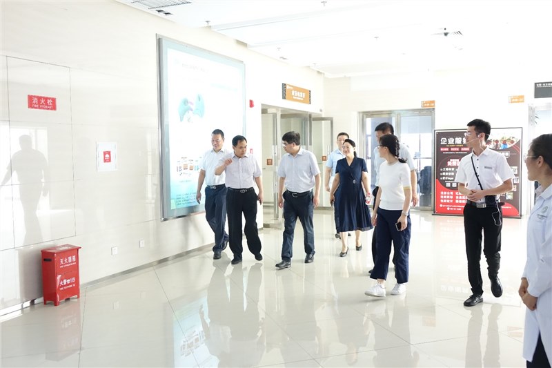 国家药品监督管理局领导调研河北省中药材检测中心 国家药品监督管理局领导调研河北省中药材检测中心