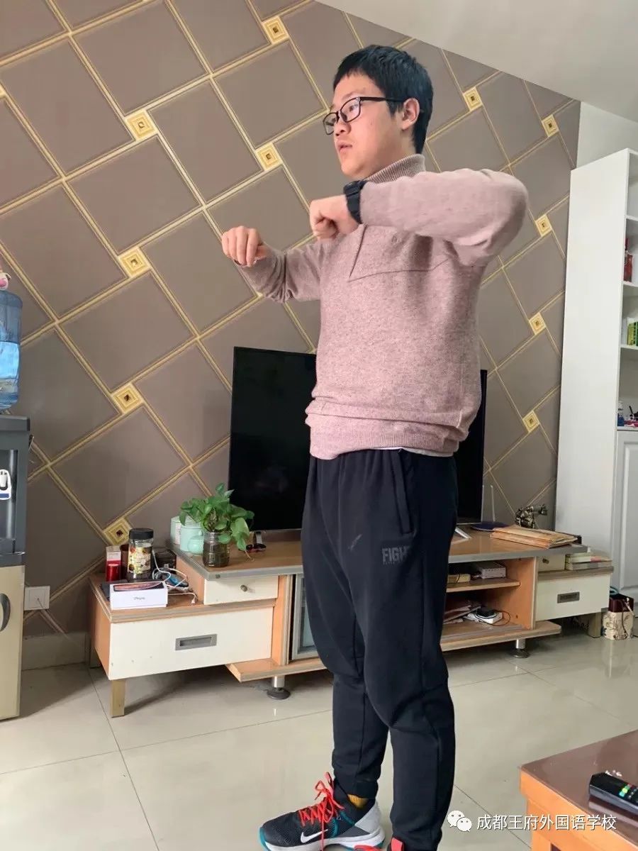 成都王府主题教育与在线学习进行时 致敬只争朝夕的你们|初中篇