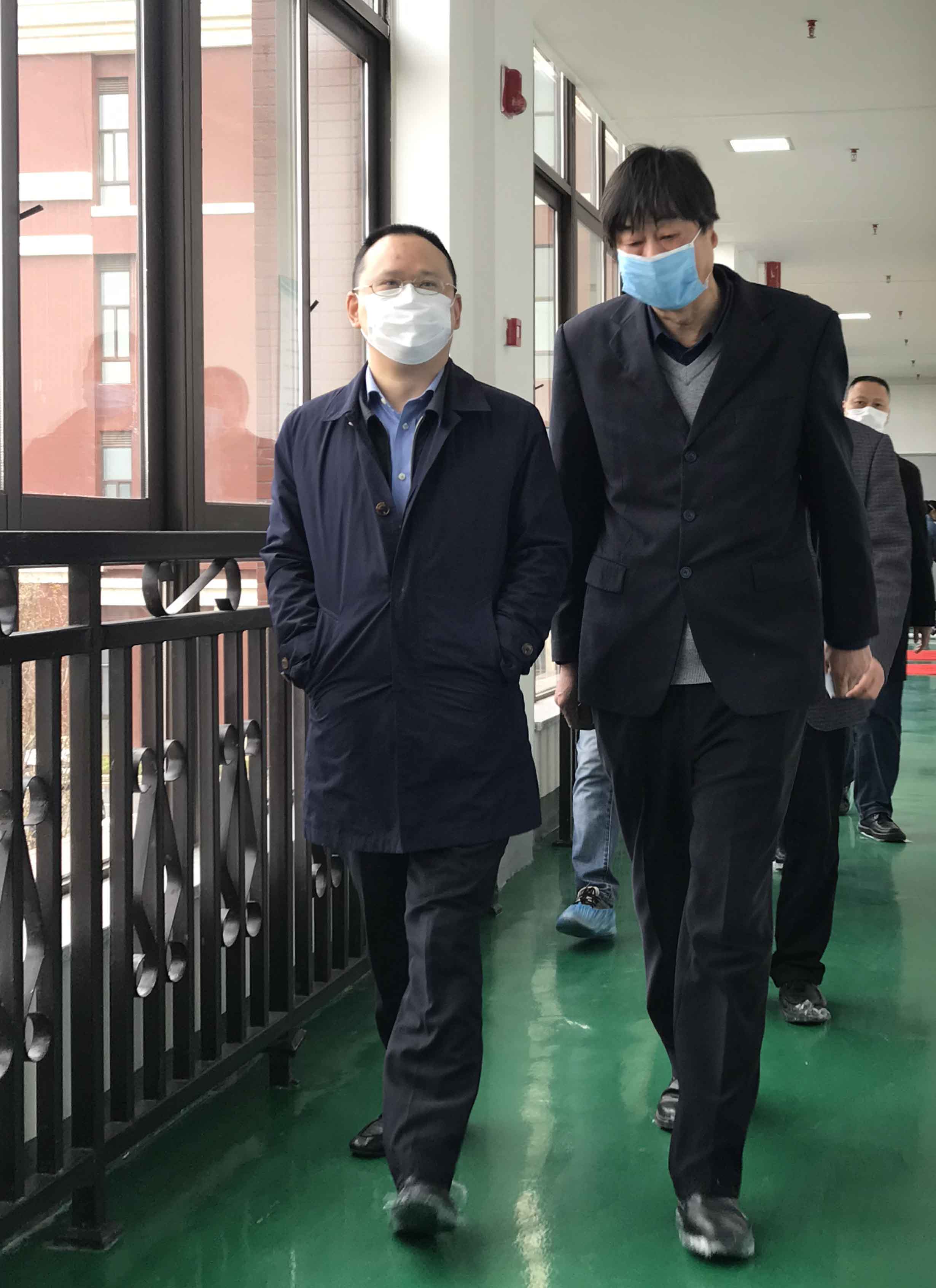 青白江区区委常委宣传部部长王欣同志视察鑫宏威医疗器械厂