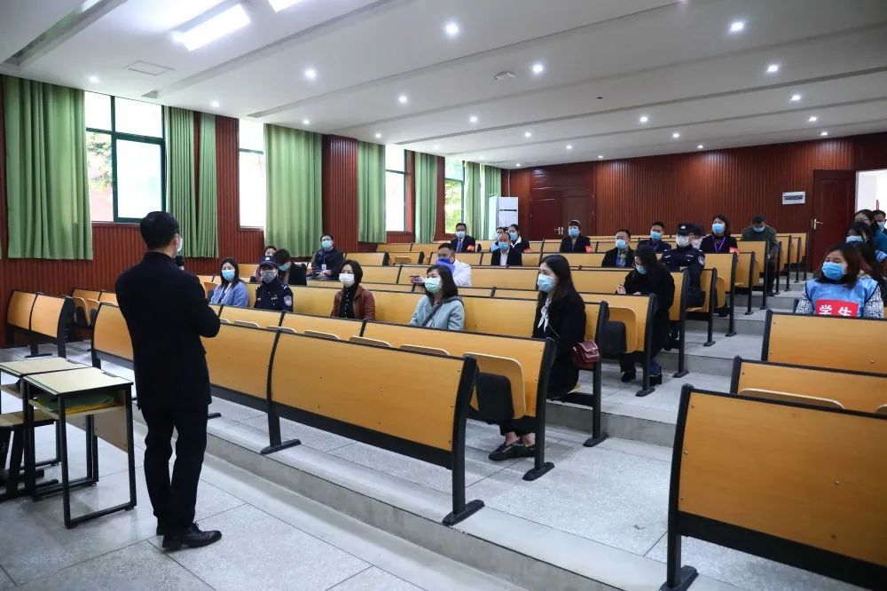 成都王府外国语学校关于复学工作致家长的一封信