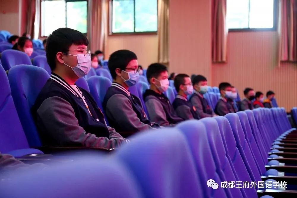 春雨如期 伴你归来|成都王府外国语学校初二年级顺利返校