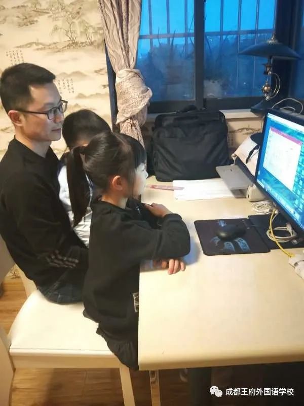 成都王府开展“国家安全在身边”宣传教育月系列活动