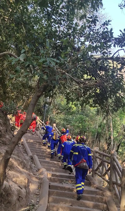 西昌山火 道和遠(yuǎn)大人千里馳援 西昌山火 道和遠(yuǎn)大人千里馳援